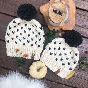 New handmade knitted Mommy and Me Beanie hat set ivory black adult/ 2t
